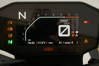 KTM 890 DUKE GP